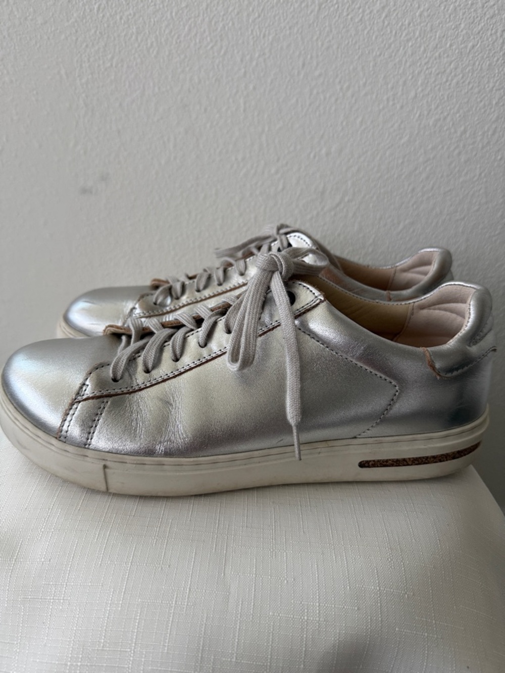Birkenstock Metallic Silver Low-Top Sneakers size 8 - Picture 3 of 10